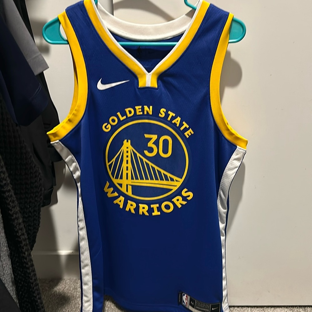 Basketball jersey